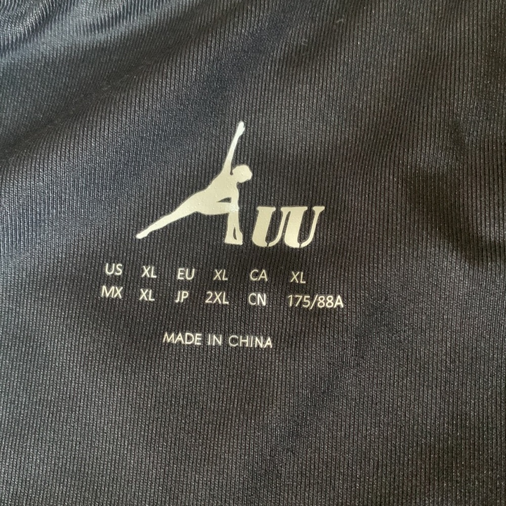 Workout shorts - Picture 7 of 7